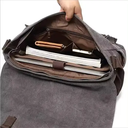 Vintage-Style Polyester Messenger Bag with Adjustable Shoulder Strap